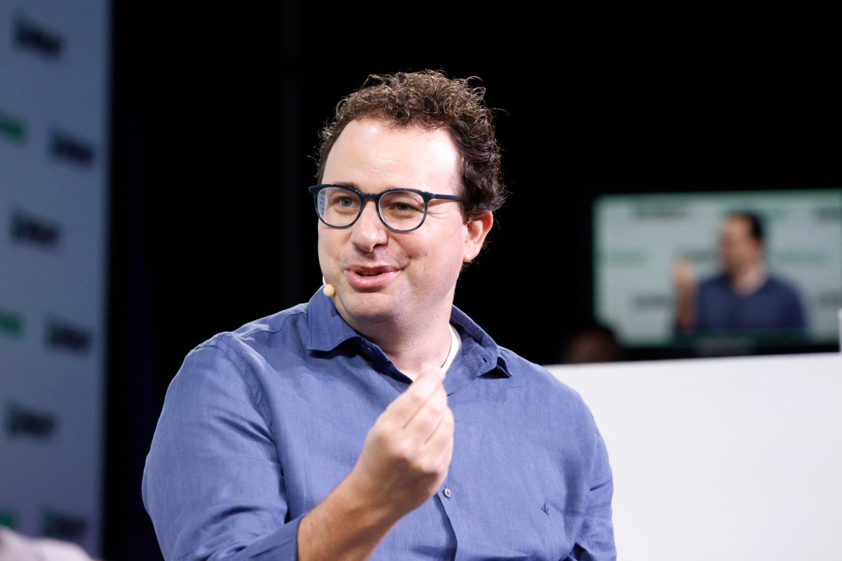 Microsoft reduces dependence on Openai by purchasing AI from rival humanity