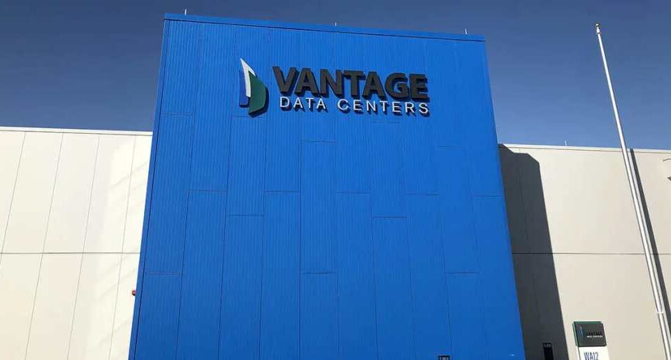 Vantage raises 720 million euros in the first ever euro ABS transaction backed by European data centres