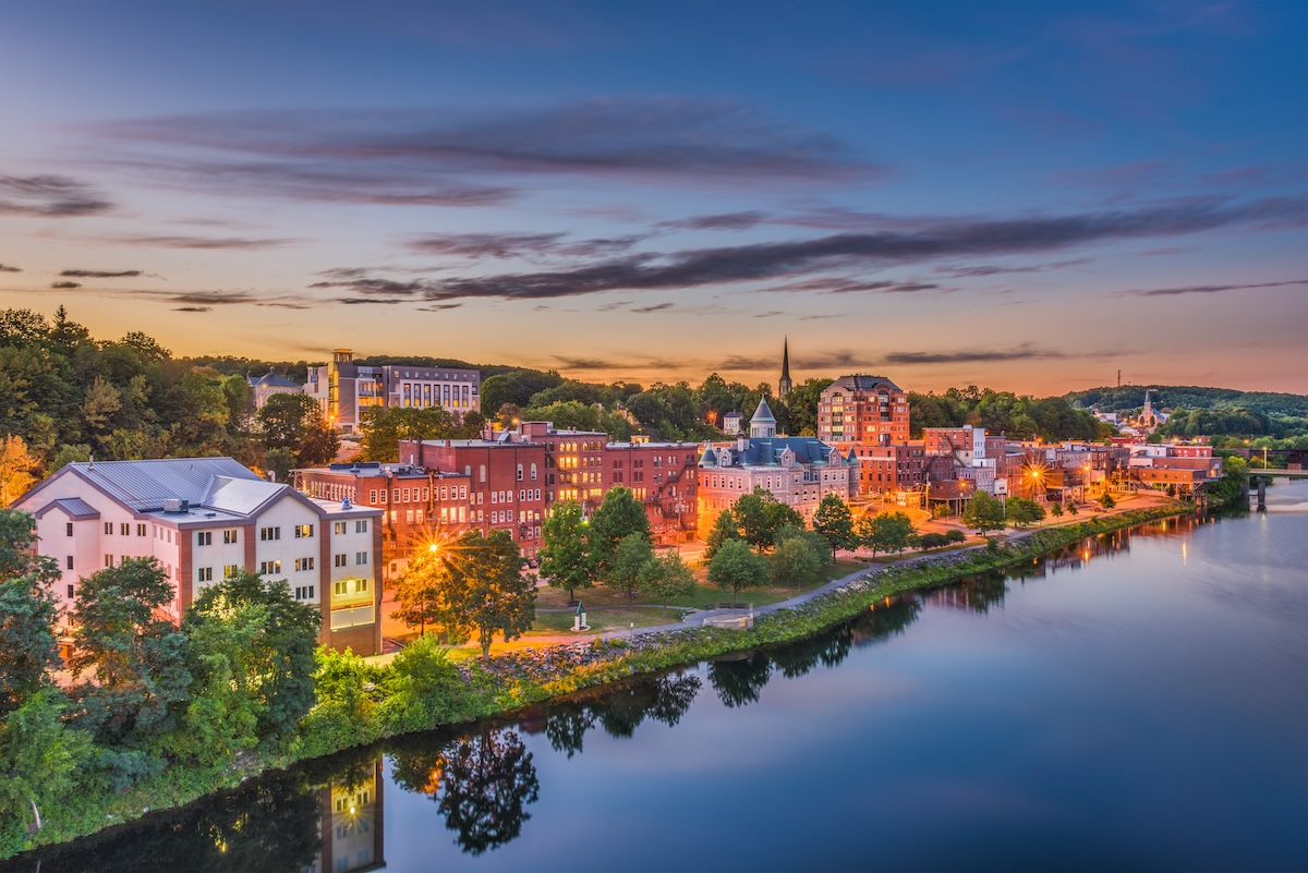 Maine legislators remove red tape to allow for more affordable home construction