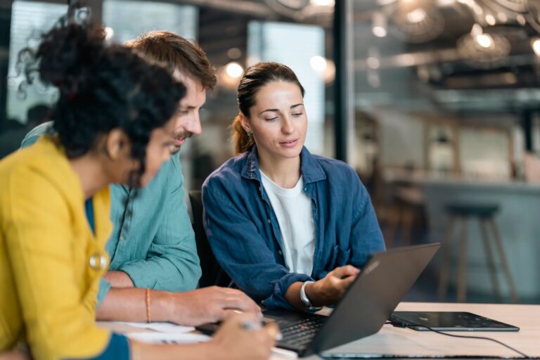 5 Marketing Moves That Can Help Tech Startups Raise Capital